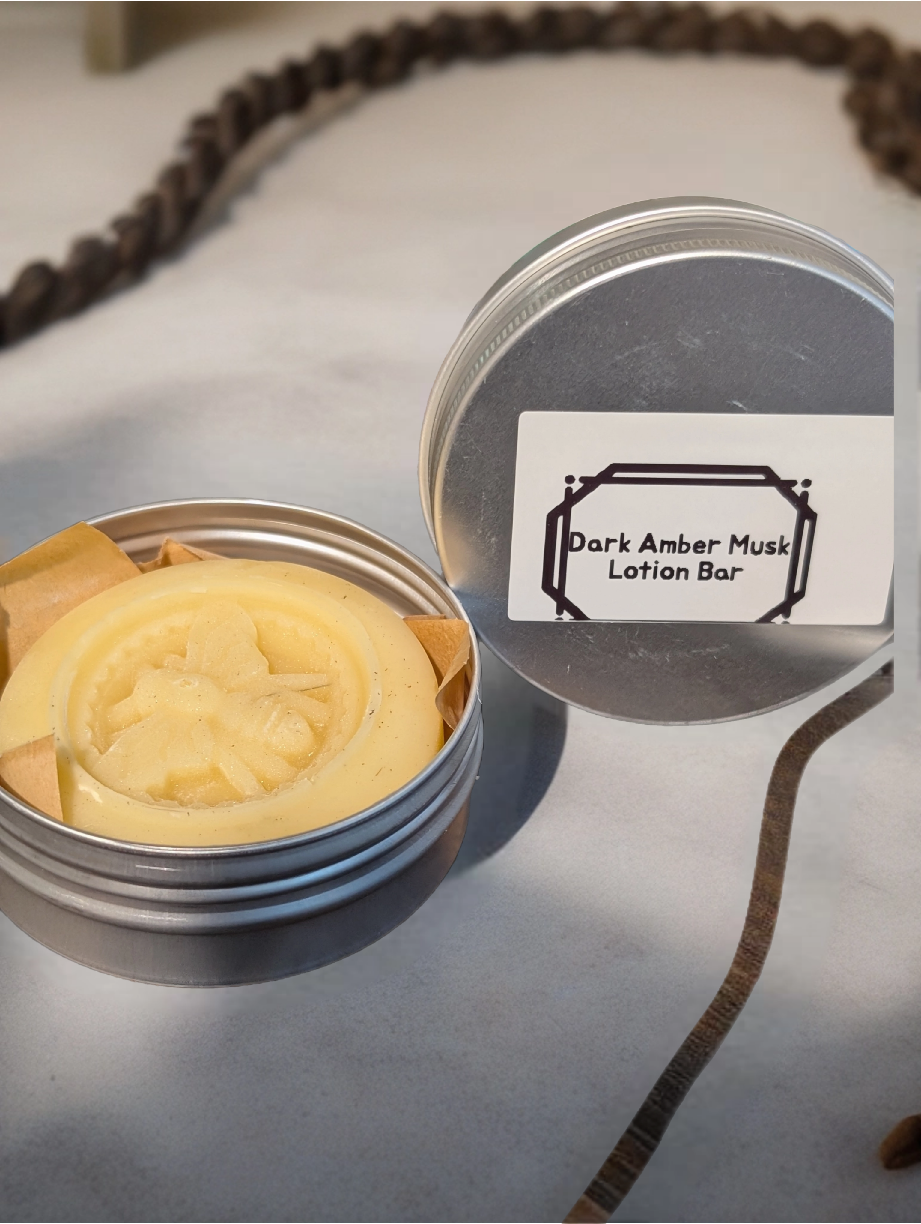 Dark Amber Musk Lotion bar image 0